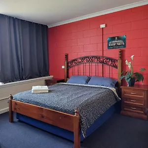 https://port-adelaide-backpackers.adelaidehotels-au.com